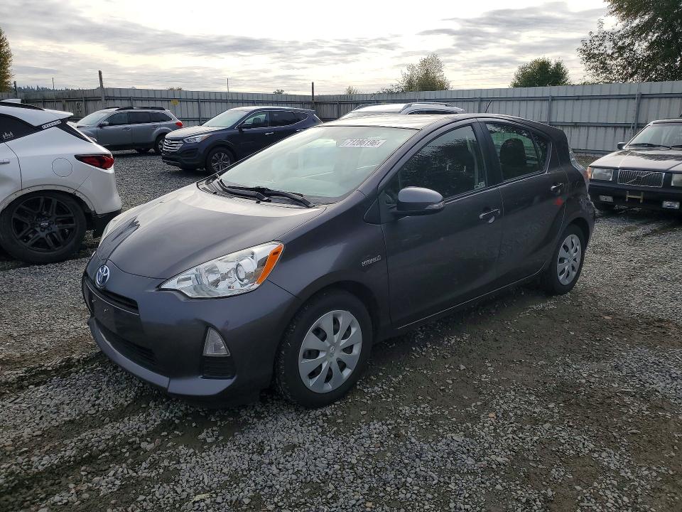TOYOTA PRIUS C 2014 z numerem VIN JTDKDTB37E1569466 - Zdjęcie z aukcji