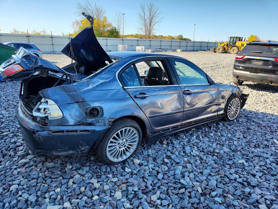 Снимка 3 от търг – 2002 BMW 330 с VIN WBAEW53422PG08905