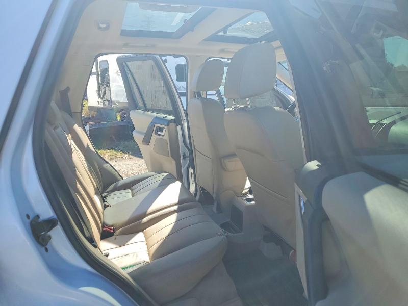 Photo 11 from auction – 2011 LAND ROVER LR2 with VIN SALFR2BN6BH220230