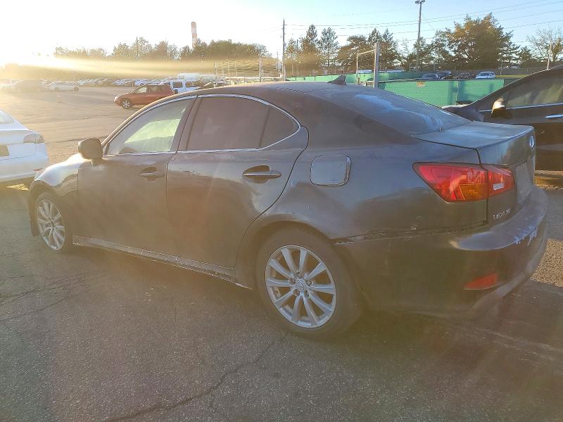 صورة رقم 2 من المزاد - 2008 LEXUS IS مع VIN JTHCK262X85025965