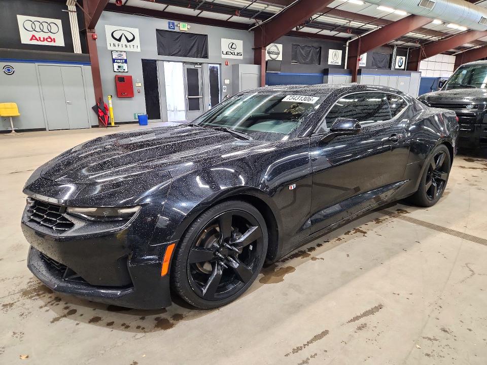 CHEVROLET CAMARO 2019 with VIN 1G1FB1RX8K0133188 - Photo from auction