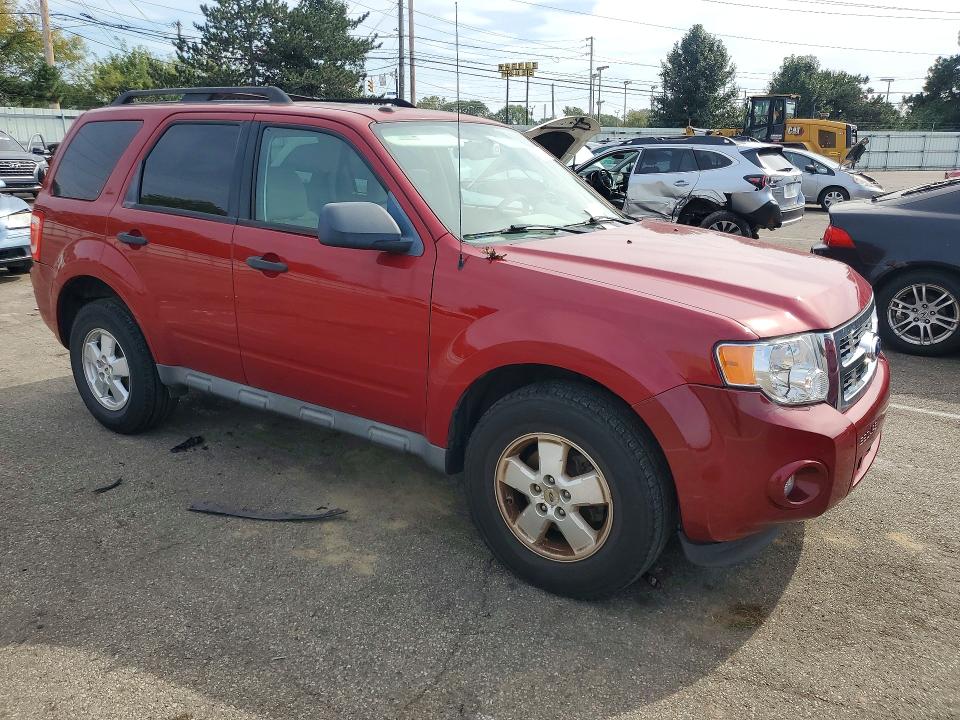 صورة رقم 4 من المزاد - 2010 FORD ESCAPE مع VIN 1FMCU9D71AKC82700