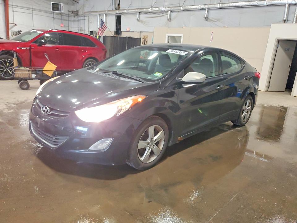 Снимка 1 от търг – 2013 HYUNDAI ELANTRA с VIN 5NPDH4AE4DH454109