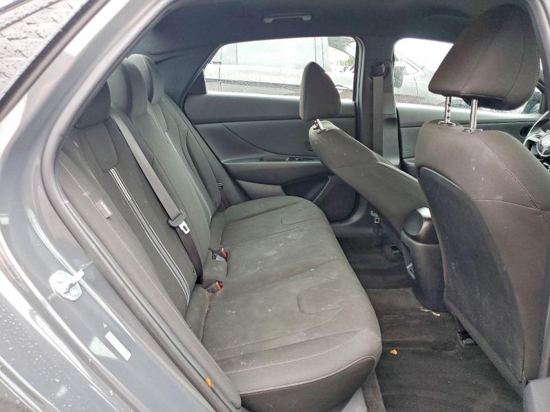 Снимка 10 от търг – 2025 HYUNDAI ELANTRA с VIN KMHLM4DG7SU000617