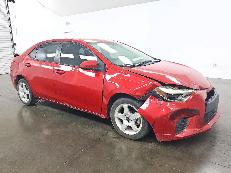 Снимка 4 от търг – 2014 TOYOTA COROLLA с VIN 5YFBURHE7EP120568