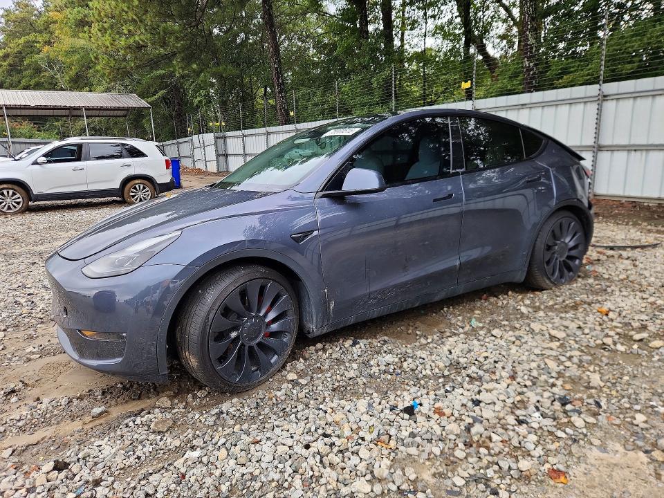 Снимка 1 от търг – 2023 TESLA MODEL Y с VIN 7SAYGDEF1PF751481