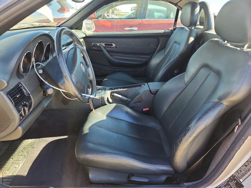 Снимка 7 от търг – 1999 MERCEDES-BENZ SLK с VIN WDBKK47F4XF094426