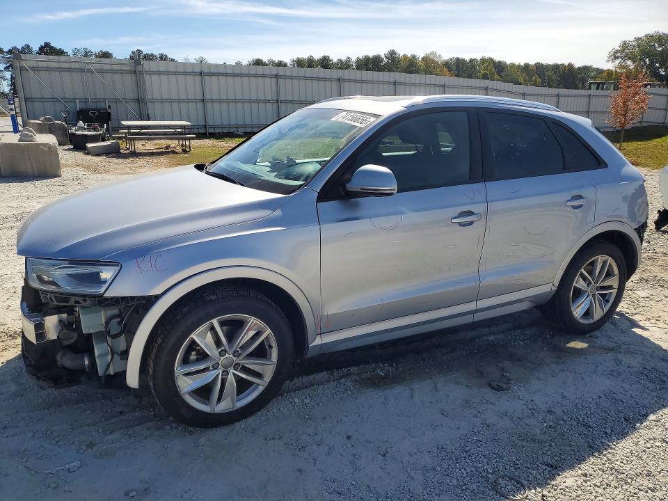AUDI Q3 2017 с VIN WA1ECCFS7HR011439 - Снимка от търг