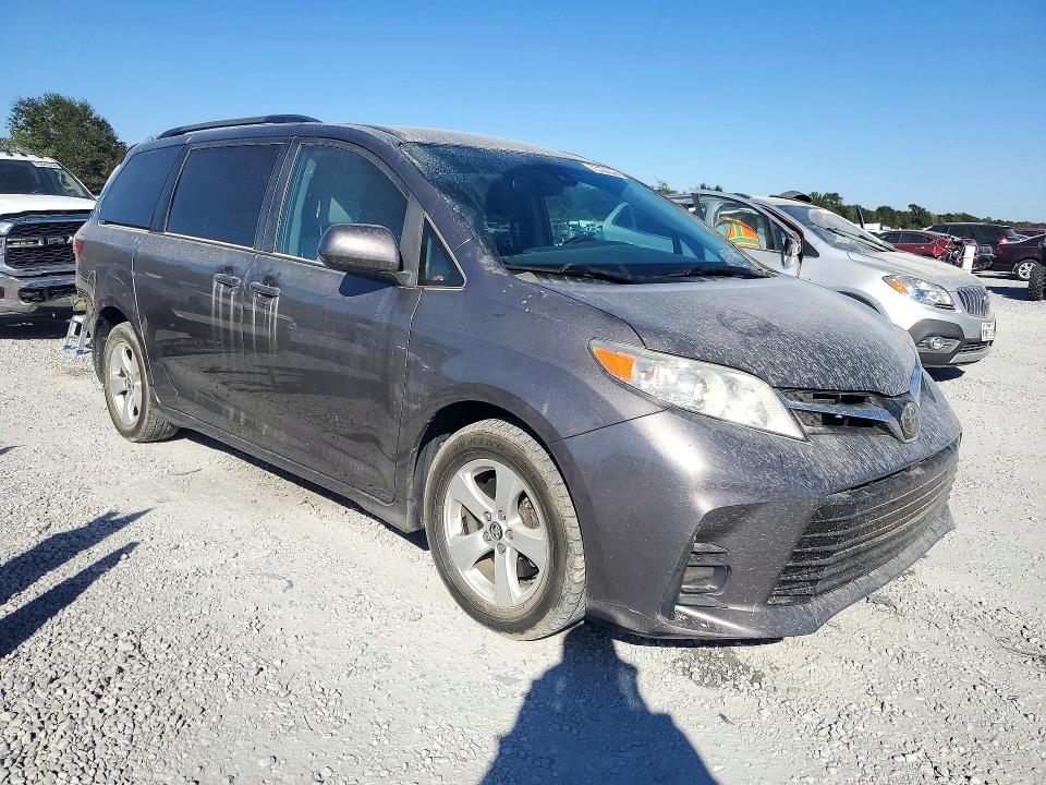 Снимка 4 от търг – 2020 TOYOTA SIENNA с VIN 5TDKZ3DC2LS049318