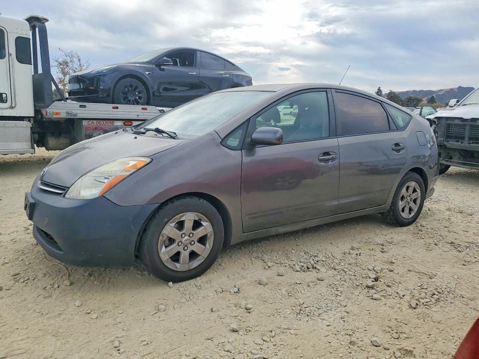 TOYOTA PRIUS 2008 z numerem VIN JTDKB20U383404907 - Zdjęcie z aukcji