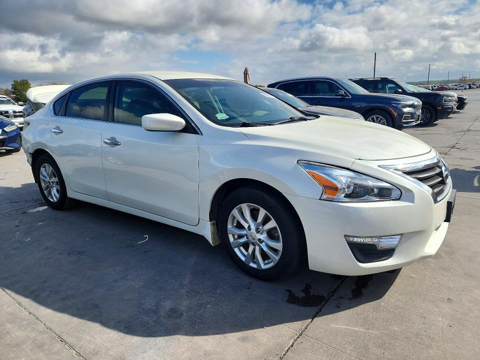 Photo 4 from auction – 2015 NISSAN ALTIMA with VIN 1N4AL3AP2FN340406