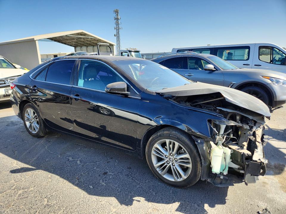 Снимка 4 от търг – 2016 TOYOTA CAMRY с VIN 4T1BF1FK7GU516540