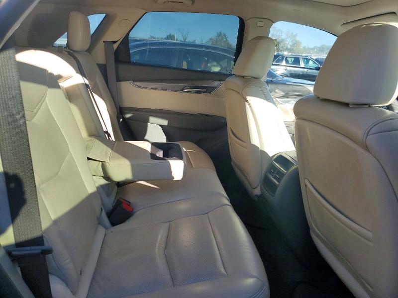 Zdjęcie 10 z aukcji – 2017 CADILLAC XT5 z VIN 1GYKNBRS2HZ107739