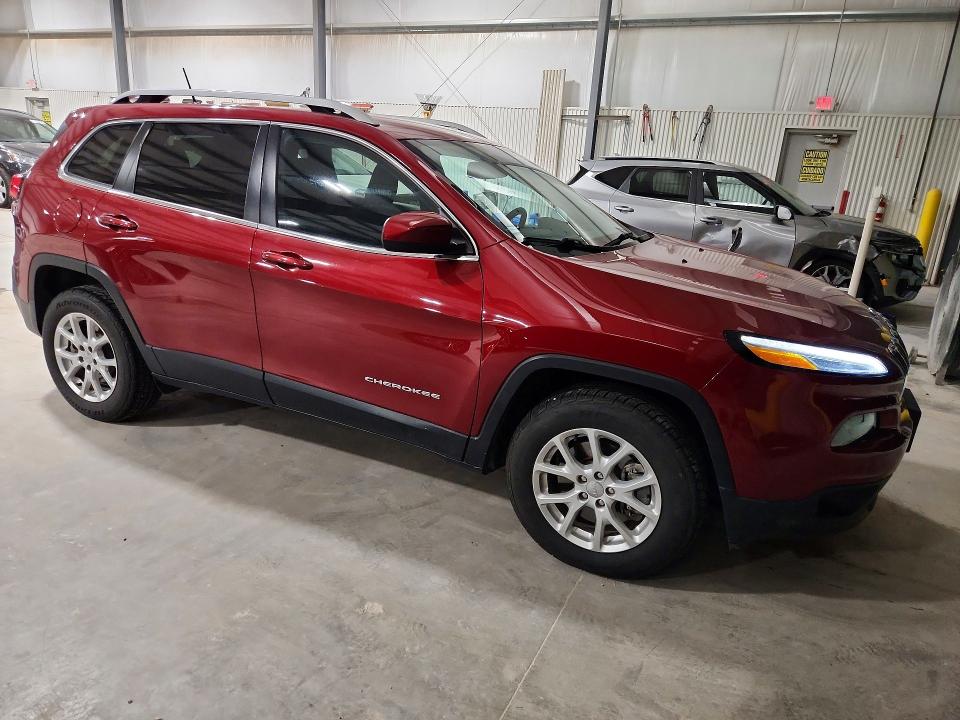 Foto 4 de la subasta – 2016 JEEP CHEROKEE con VIN 1C4PJMCS7GW194145