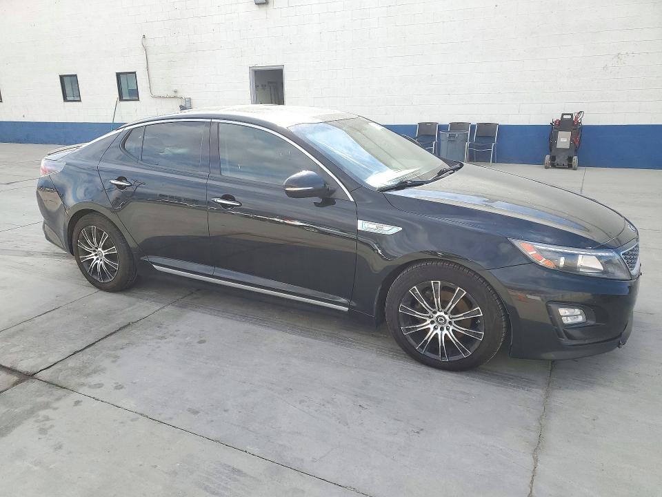 Photo 4 from auction – 2014 KIA OPTIMA with VIN KNAGN4ADXE5062490