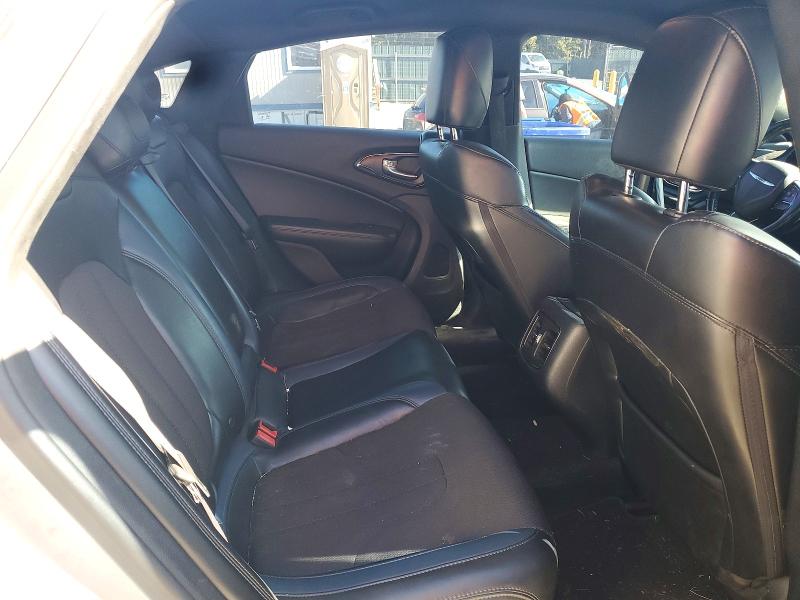 Снимка 10 от търг – 2015 CHRYSLER 200 с VIN 1C3CCCBB6FN668082