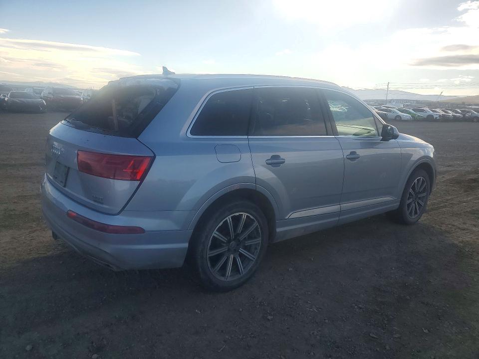Снимка 3 от търг – 2017 AUDI Q7 с VIN WA1LABF70HD026705