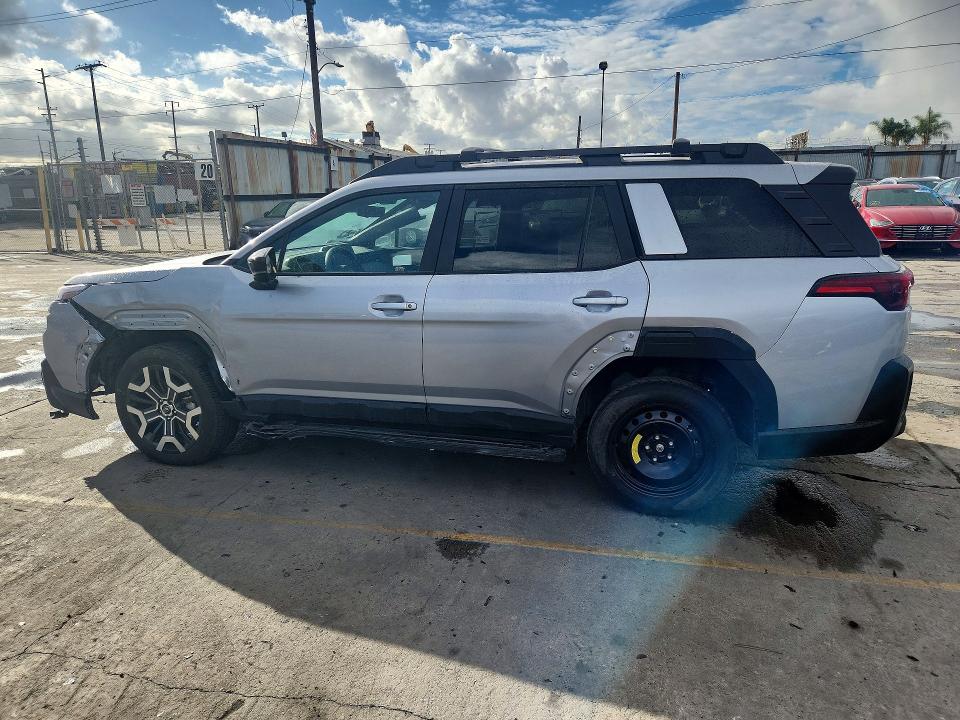 Снимка 2 от търг – 2026 SUBARU OUTBACK с VIN JF2BURJD1TY453960