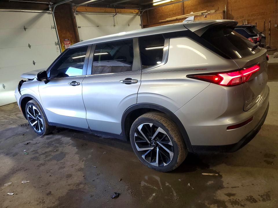 Снимка 2 от търг – 2022 MITSUBISHI OUTLANDER с VIN JA4J4TA85NZ047536