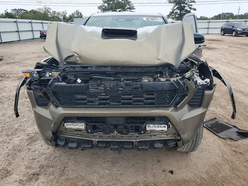 Снимка 11 от търг – 2024 TOYOTA TACOMA с VIN 3TYKB5FN6RT012820
