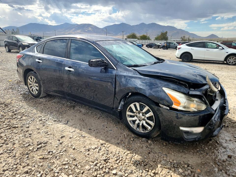Снимка 4 от търг – 2015 NISSAN ALTIMA с VIN 1N4AL3AP4FN331447