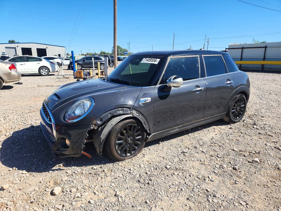 MINI COOPER 2016 with VIN WMWXU3C59G2B63496 - Photo from auction