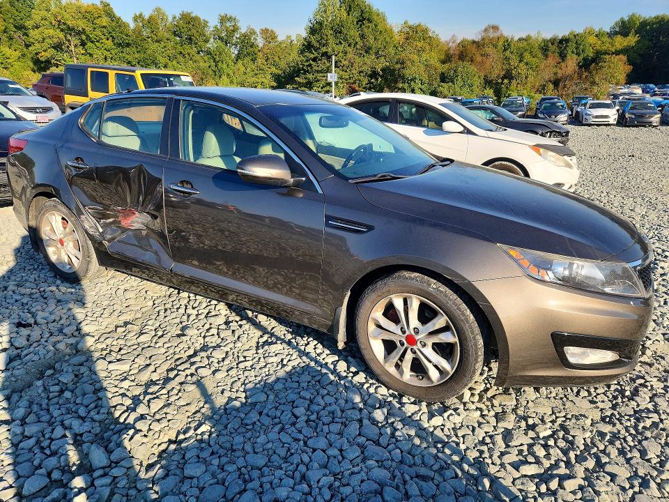 Foto 4 de la subasta – 2012 KIA OPTIMA con VIN 5XXGN4A71CG027312