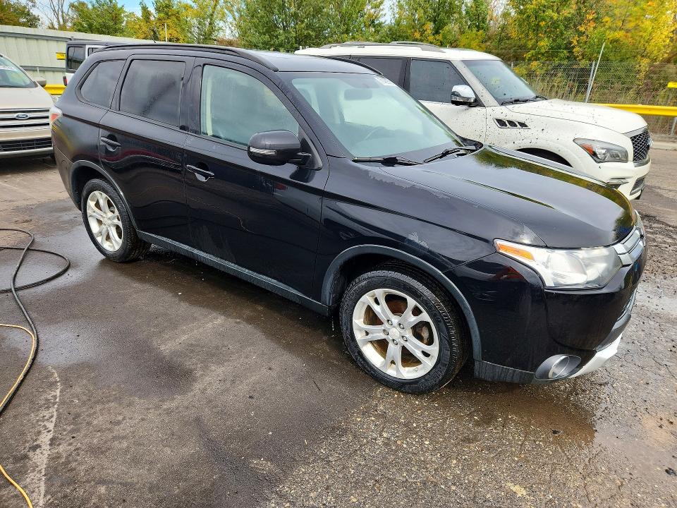 Снимка 4 от търг – 2015 MITSUBISHI OUTLANDER с VIN JA4AZ3A34FZ004622