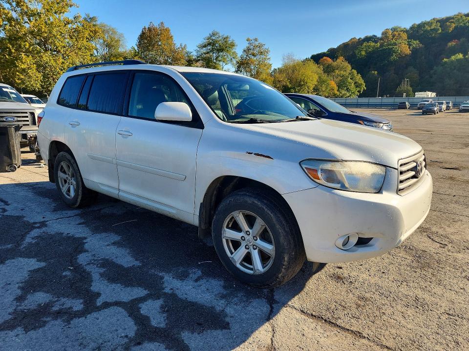 Photo 4 from auction – 2010 TOYOTA HIGHLANDER with VIN 5TDJK3EH6AS032240