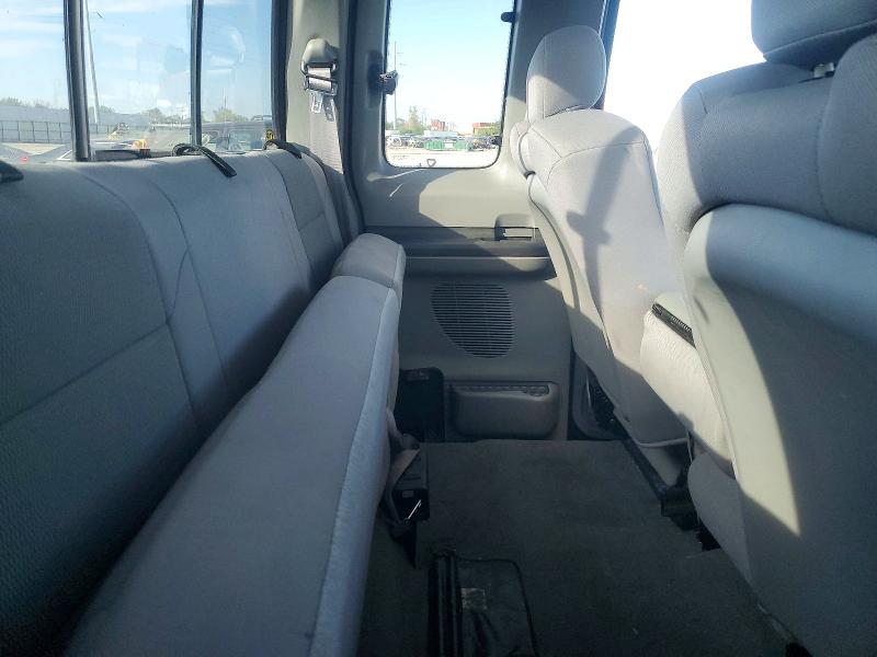 Снимка 10 от търг – 2006 FORD F250 с VIN 1FTSX21P26EB77009