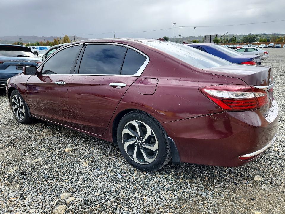 Photo 2 from auction – 2016 HONDA ACCORD with VIN 1HGCR2F80GA083253