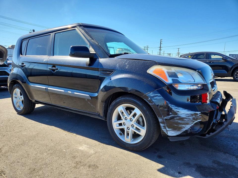 Photo 4 from auction – 2011 KIA SOUL with VIN KNDJT2A22B7215557