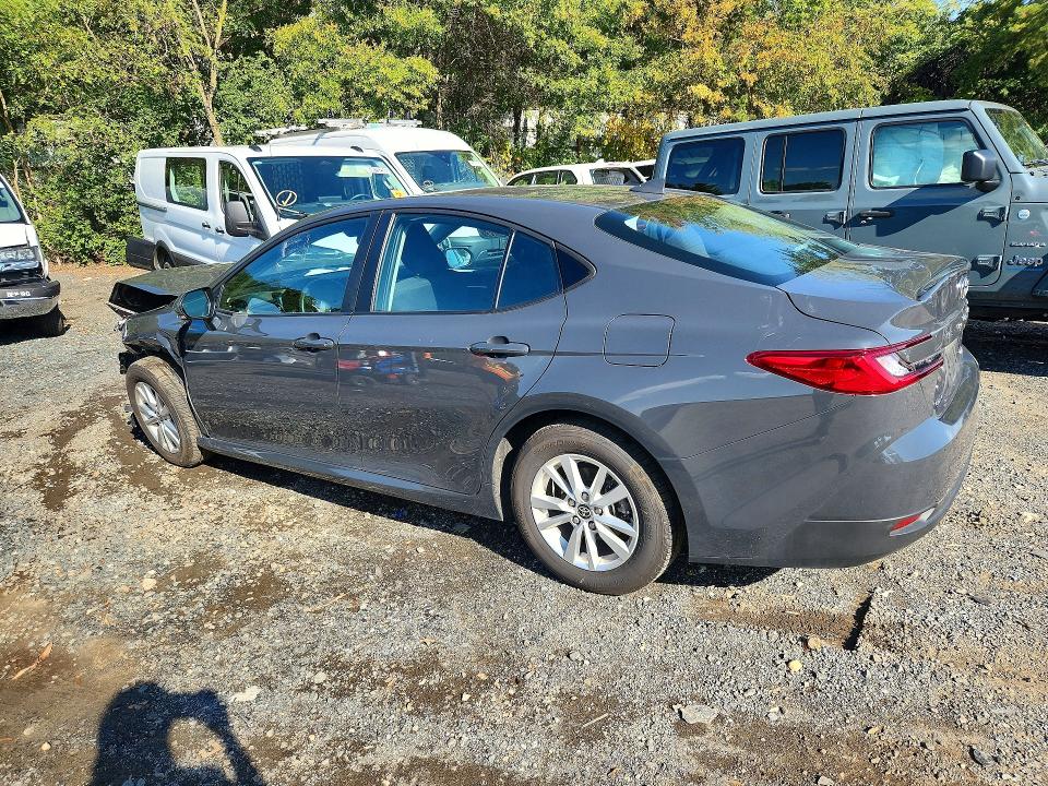 Photo 2 from auction – 2025 TOYOTA CAMRY with VIN 4T1DAACK0SU138579