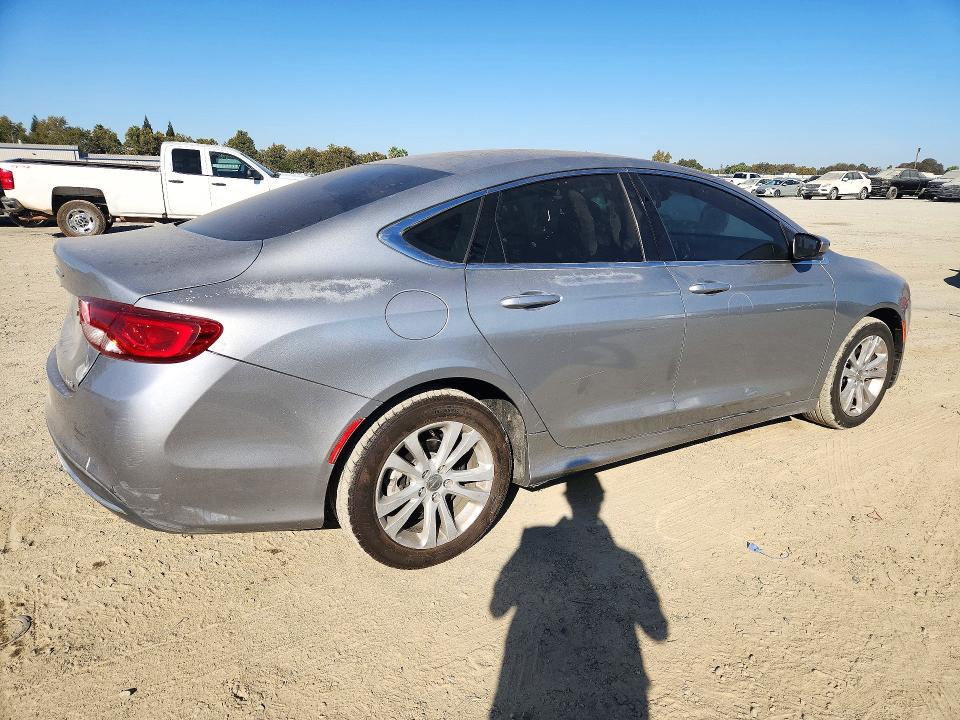 Снимка 3 от търг – 2015 CHRYSLER 200 с VIN 1C3CCCAB9FN702937