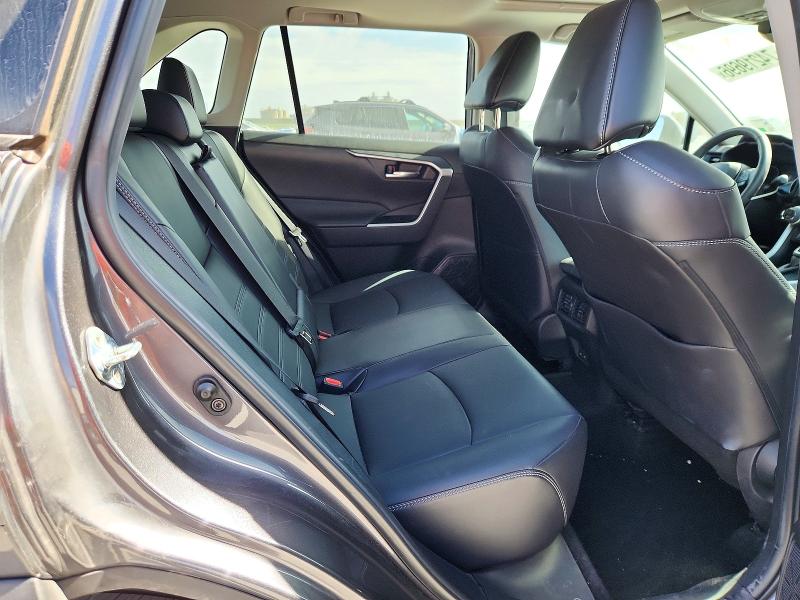 Снимка 11 от търг – 2022 TOYOTA RAV4 с VIN 2T3C1RFVXNC190394