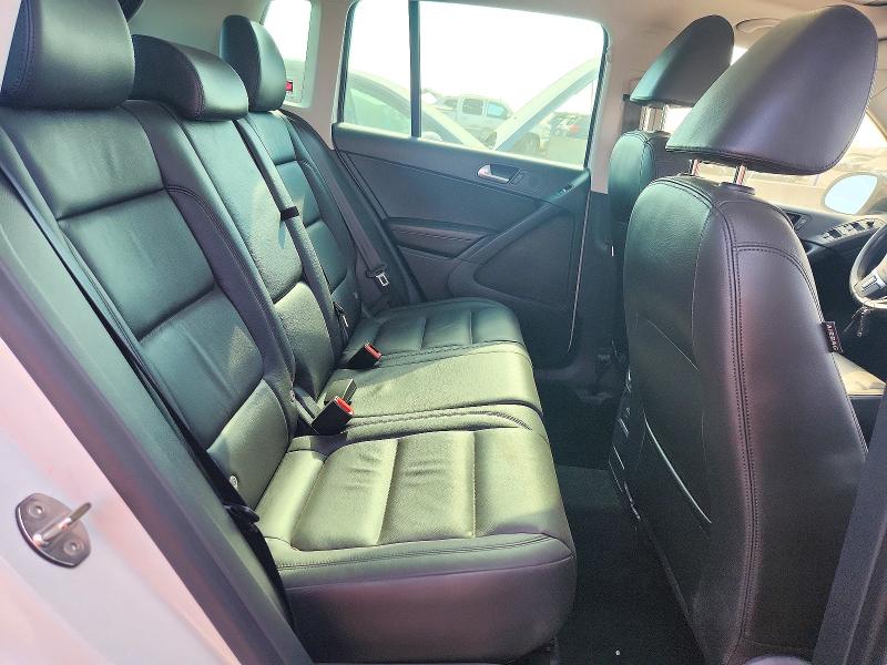Снимка 11 от търг – 2017 VOLKSWAGEN TIGUAN с VIN WVGTV7AX9HK009634