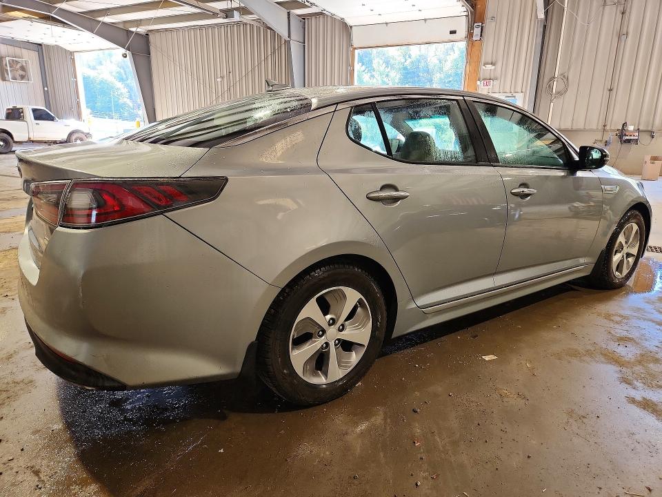 Снимка 3 от търг – 2015 KIA OPTIMA с VIN KNAGM4AD9F5082010