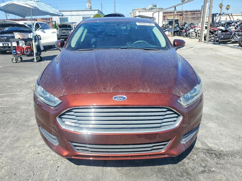 Снимка 5 от търг – 2016 FORD FUSION с VIN 3FA6P0G79GR109680