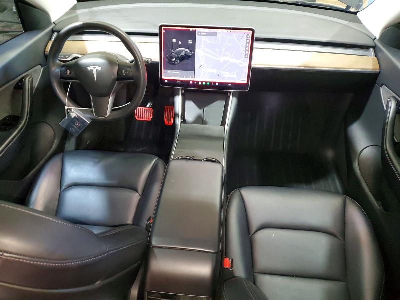 Снимка 8 от търг – 2021 TESLA MODEL Y с VIN 5YJYGDED0MF107736