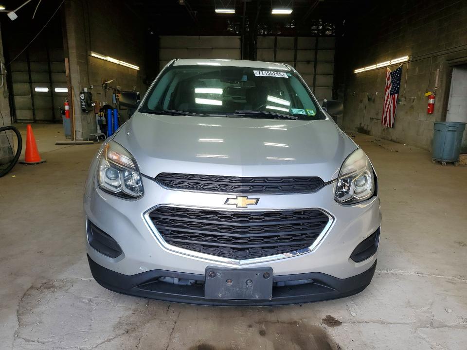 Photo 5 from auction – 2017 CHEVROLET EQUINOX with VIN 2GNFLEEK1H6305493