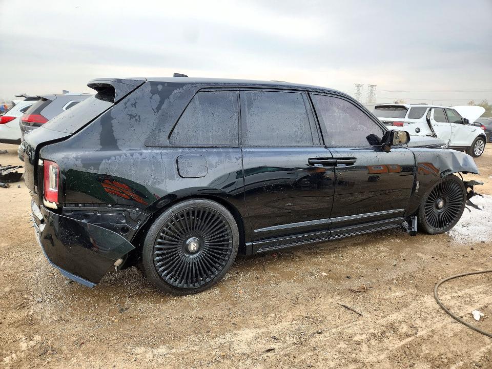 Фото 3 с аукциона – 2019 ROLLS ROYCE CULLINAN с VIN SLA689X55KU113695
