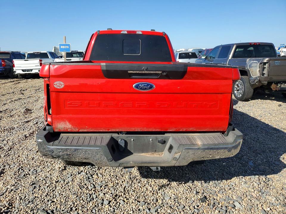 صورة رقم 6 من المزاد - 2022 FORD F350 مع VIN 1FT8W3BT3NED13046