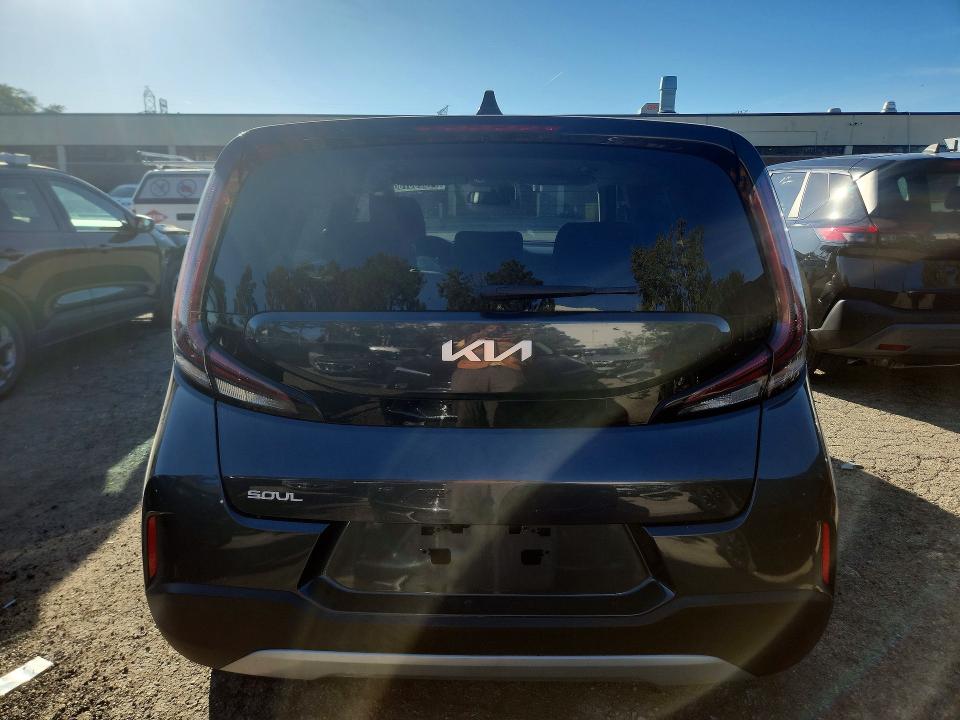 Снимка 6 от търг – 2024 KIA SOUL с VIN KNDJ23AU5R7241350