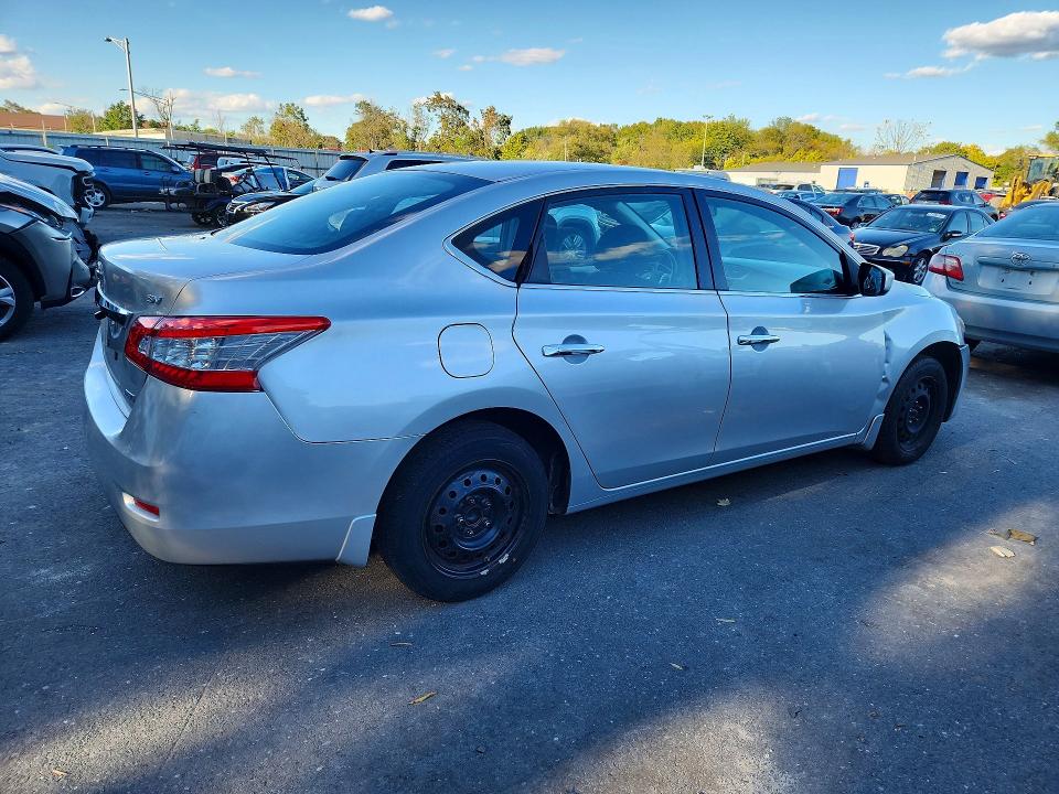 Photo 3 from auction – 2014 NISSAN SENTRA with VIN 3N1AB7AP5EY237702