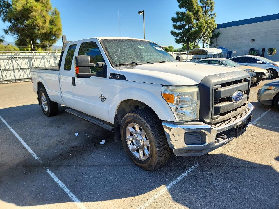 Zdjęcie 4 z aukcji – 2014 FORD F250 z VIN 1FT7X2AT9EEA53823