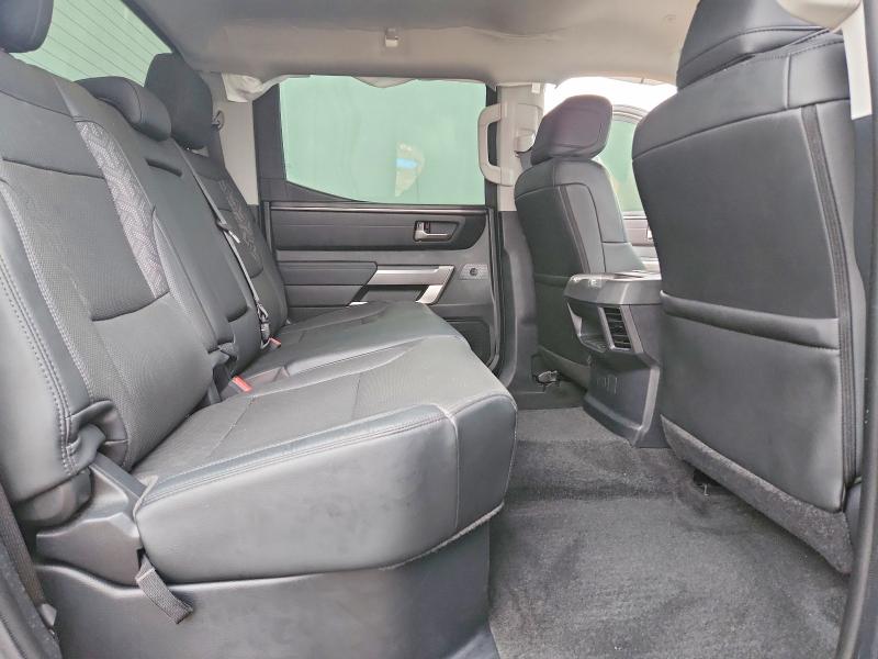 Снимка 10 от търг – 2023 TOYOTA TUNDRA с VIN 5TFLA5DB2PX106034