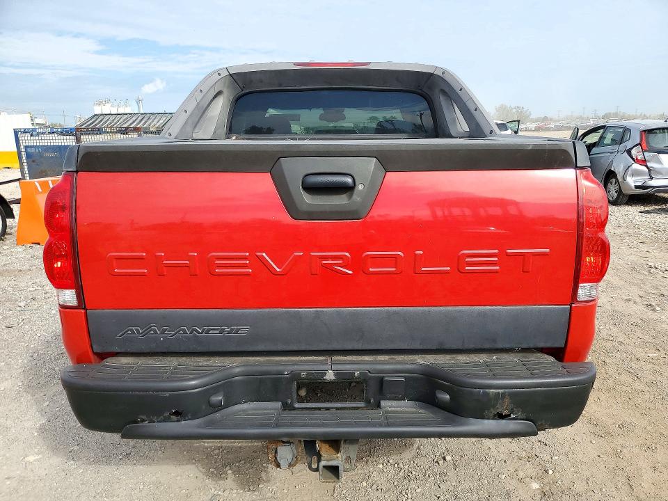 Снимка 6 от търг – 2006 CHEVROLET AVALANCHE с VIN 3GNEK12Z46G174263