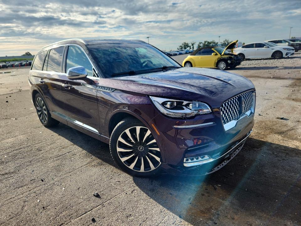 Photo 4 from auction – 2022 LINCOLN AVIATOR with VIN 5LMYJ9YY8NNL01634