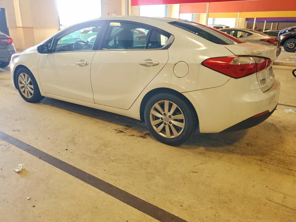 Снимка 2 от търг – 2015 KIA FORTE с VIN KNAFX4A81F5266525