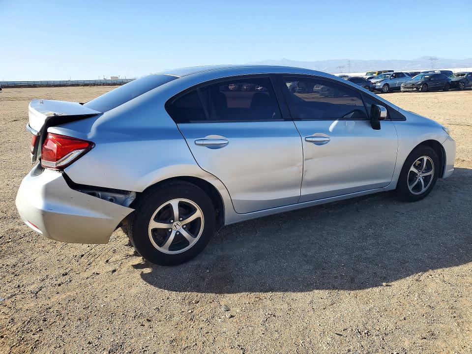 Снимка 3 от търг – 2015 HONDA CIVIC с VIN 2HGFB2F56FH553535